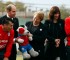 Michelle Bachelet despidiéndose de La Roja antes del viaje a Brasil