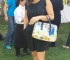 Ingrid Cruz lady con una cartera imitación Prada año 2008-