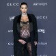 Kim Kardashian se pega las medias desubicás. Esta vez la gala homenajeó al director de cine mexicano Alejandro González Iñárritu, autor de Babel y Birdman, entre otras.