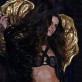 ¿Puede ser alguien más sexy? La brasileña Izabel Goulart en el desfile anual de la famosa marca de ropa interior Victoria's Secret.