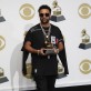 ASD109. Los Angeles (United States), 10/02/2019.- Shaggy poses in the press room with the Grammy for Best Reggae Album during the 61st annual Grammy Awards ceremony at the Staples Center in Los Angeles, California, USA, 10 February 2019. (Estados Unidos) EFE/EPA/JOHN G MABANGLO Press Room - 61st Annual Grammy Awards