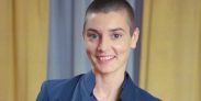 FILE - Singer Sinead O'Connor poses for a photo in New York, June 5, 2000. O’Connor, the gifted Irish singer-songwriter who became a superstar in her mid-20s but was known as much for her private struggles and provocative actions as for her fierce and expressive music, has died at 56.  The singer's family issued a statement reported Wednesday by the BBC and RTE. (AP Photo/Jim Cooper, File)