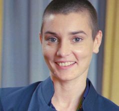 FILE - Singer Sinead O'Connor poses for a photo in New York, June 5, 2000. O’Connor, the gifted Irish singer-songwriter who became a superstar in her mid-20s but was known as much for her private struggles and provocative actions as for her fierce and expressive music, has died at 56.  The singer's family issued a statement reported Wednesday by the BBC and RTE. (AP Photo/Jim Cooper, File)