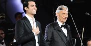 26 DE FEBRERO DE 2024 / VIÑA DEL MAR
Andrea Bocelli, junto a su hijo, Matteo Bocelli, durante la segunda noche del LXIII Festival Internacional de la Canción de Viña del Mar desde la Quinta Vergara
FOTO:  /AGENCIAUNO